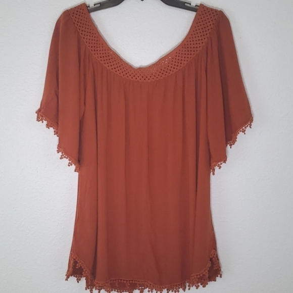 UMGEE Rust Oversized Tunic Top w/Lace Trim, size M - Picture 3 of 7